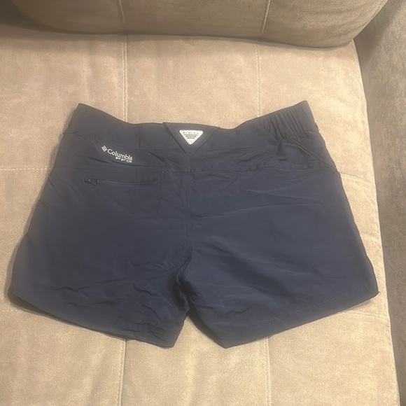 Columbia Blue Athletic Shorts Lightweight Quick-Drying - Picture 2 of 5